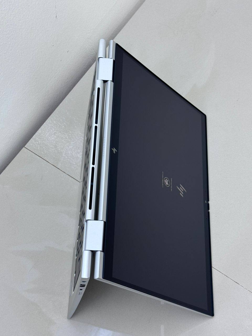 HP ELITEBOOK 830 G10 3