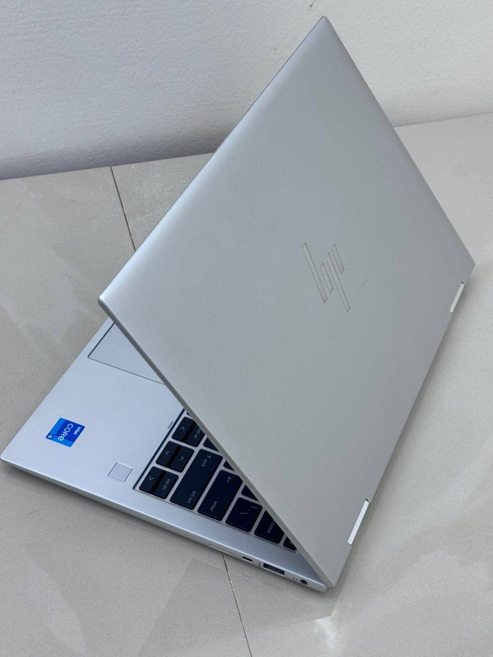 HP ELITEBOOK 830 G10 2