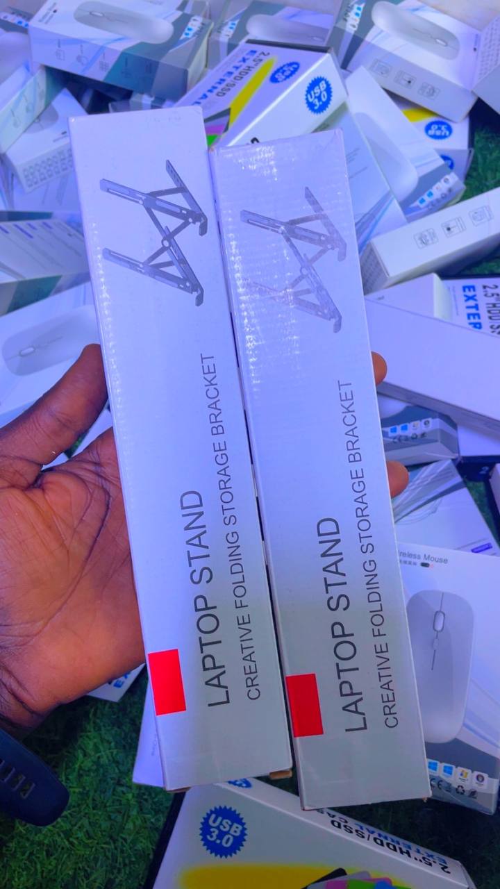 SUPPORT D'ORDINATEUR 2